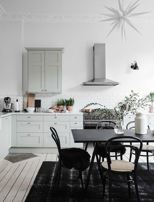 Perhehuoneisto tyylikkäällä sisustuksella